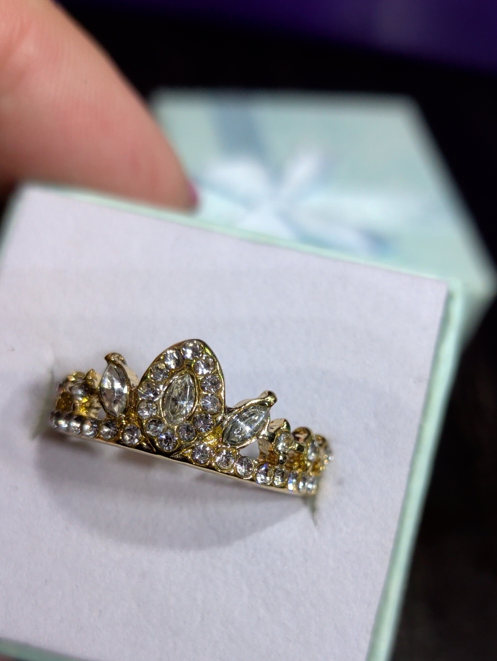 Gorgeous Sparkling Crystals Tiara Gold Tone Ring Size 7